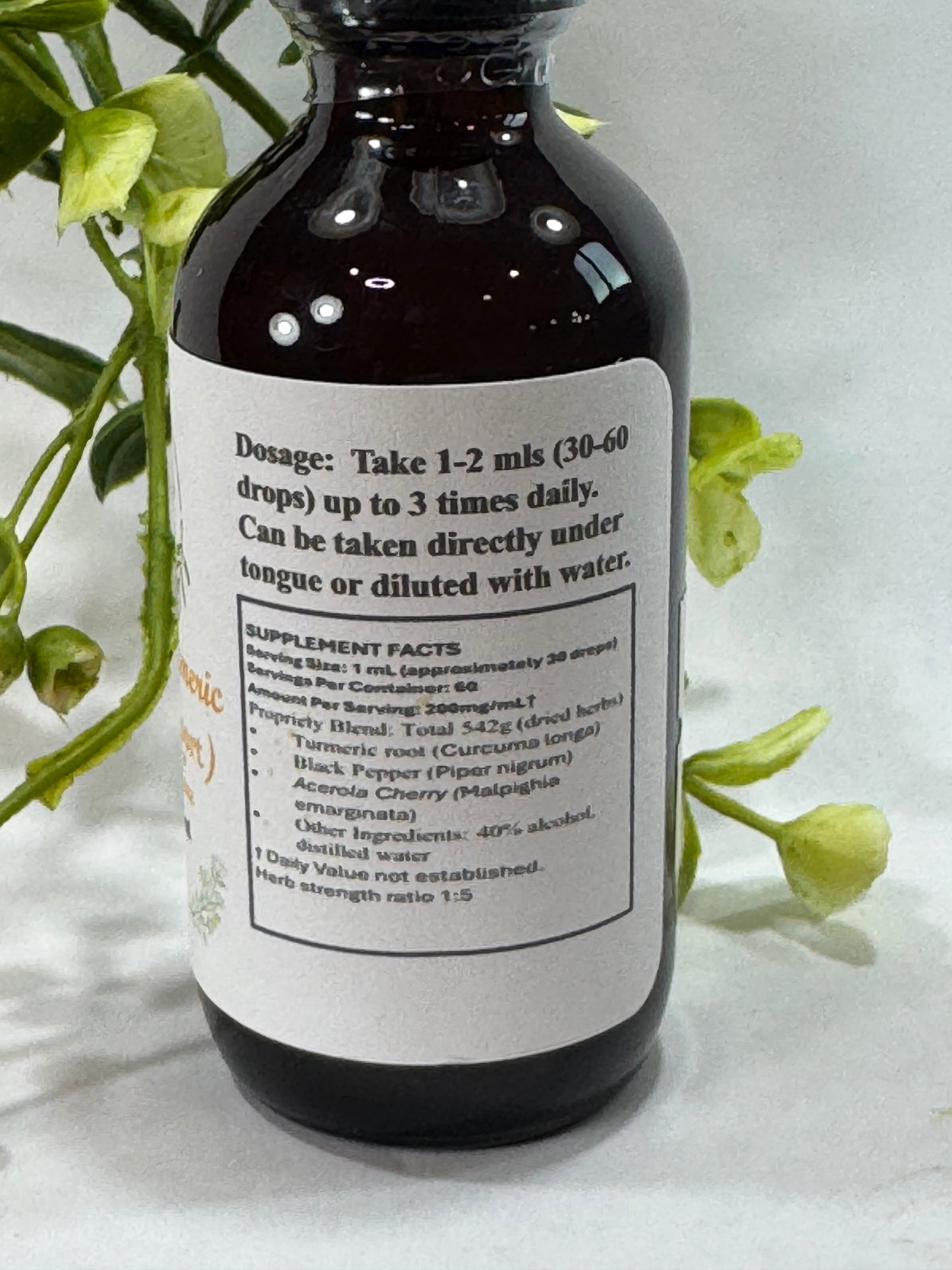 Ingredients of Golden Turmeric tincture – turmeric root and black pepper to maintain a healthy inflammation response